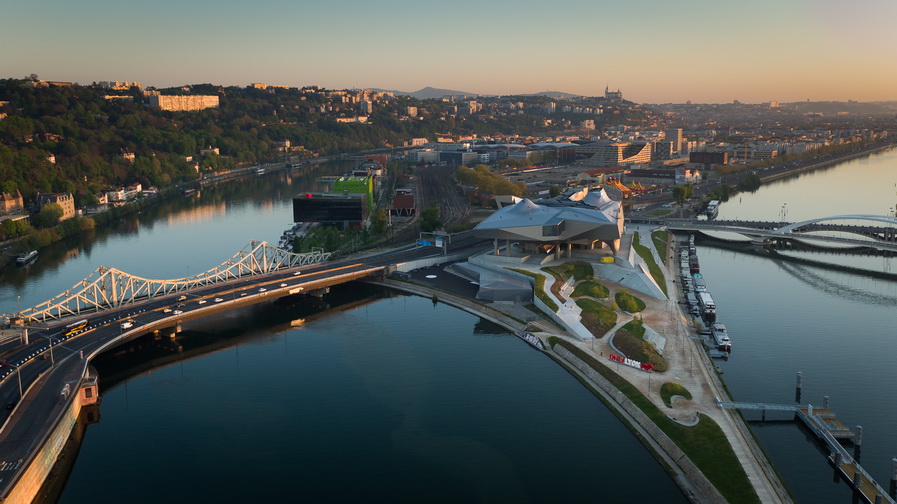 Prise de vue aérienne de Lyon par photographe drone